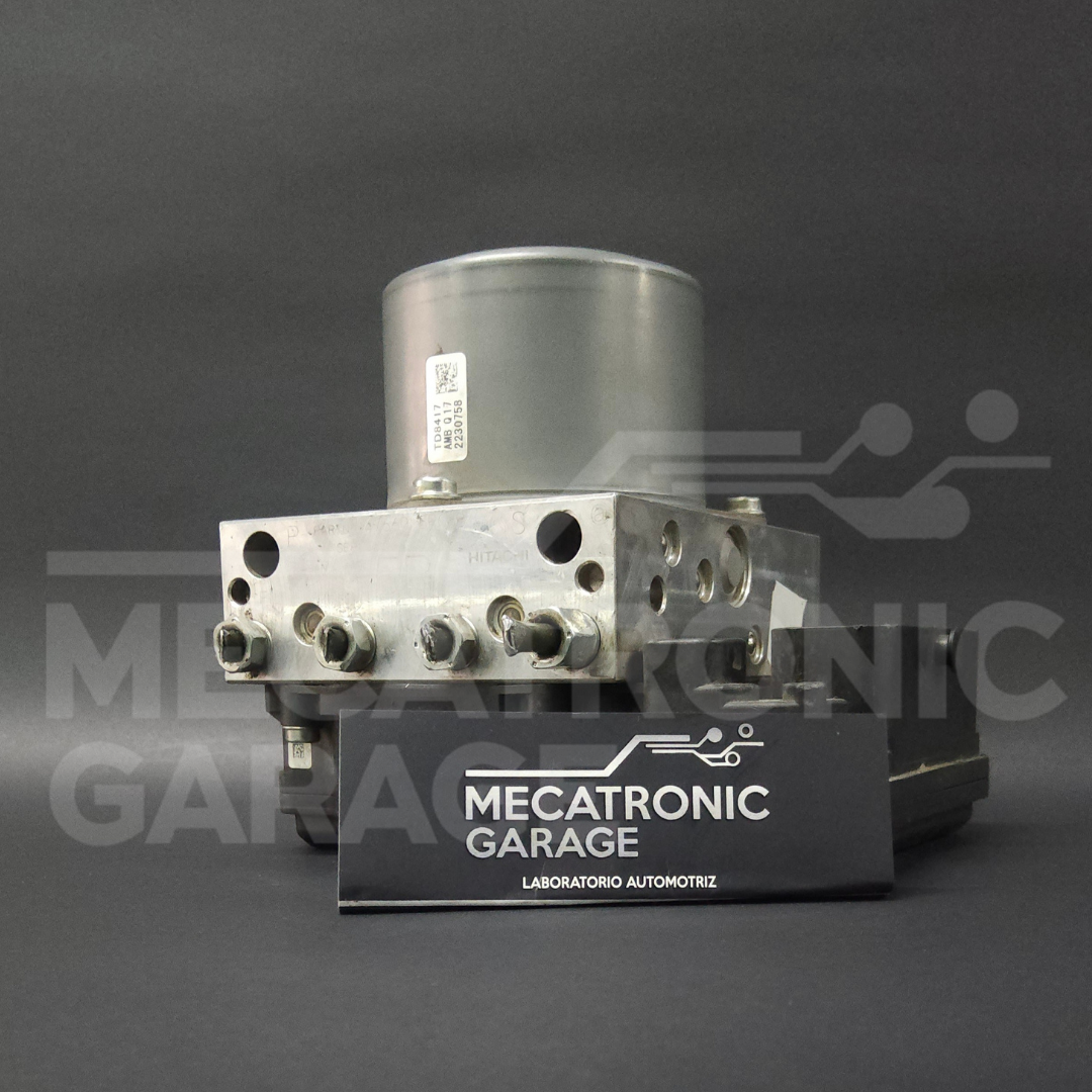 Vista lateral del conjunto ABS Nissan Kicks 47660-5RC0B mostrando los puertos hidráulicos