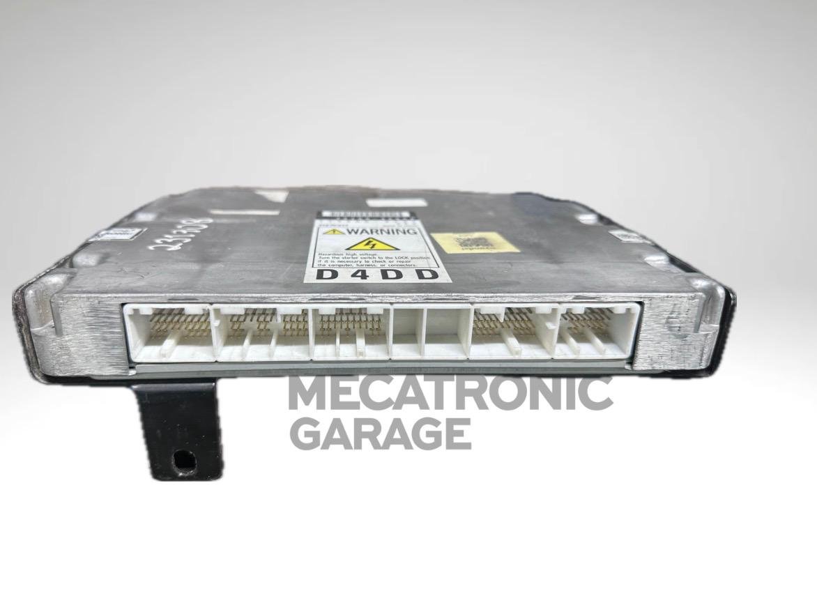 ECU Denso Hyundai County HD65 HD72 D4DD 39100-45800 - vista general con conectores