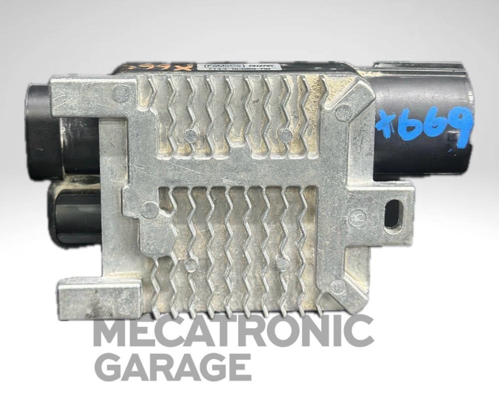 Módulo de control de electroventilador Ford Edge CT43-8C607-AA - vista general