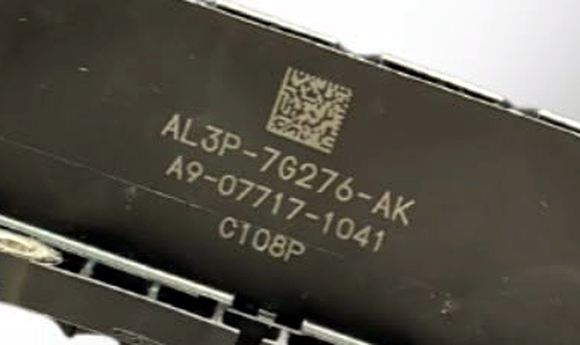 Referencia AL3P-7G276-AK grabada en el módulo, con los códigos A9-07717-1041 y C108P